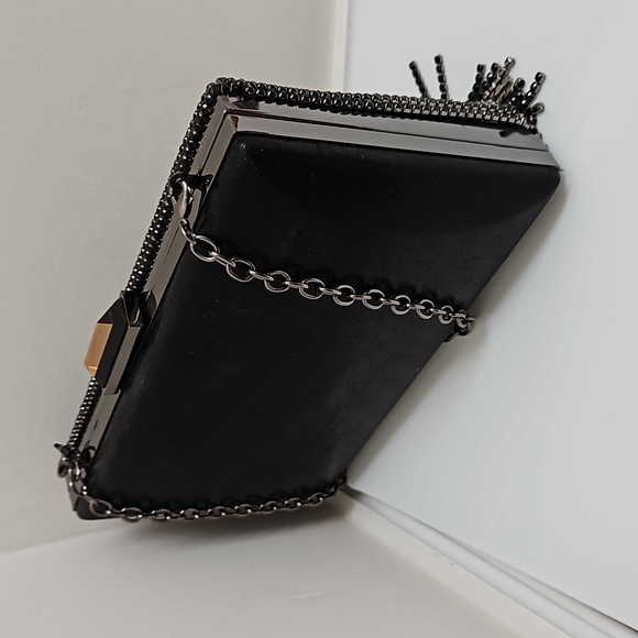 Clutch evening fringe black jeweled Sondra Robert's bag. - Picture 6 of 7